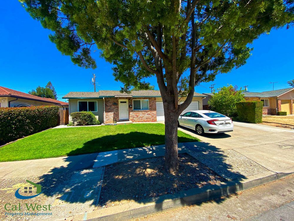 $3795 - Remodeled 3 Bed/2 Bath Duplex in the heart of Sunnyvale. Must See! property image