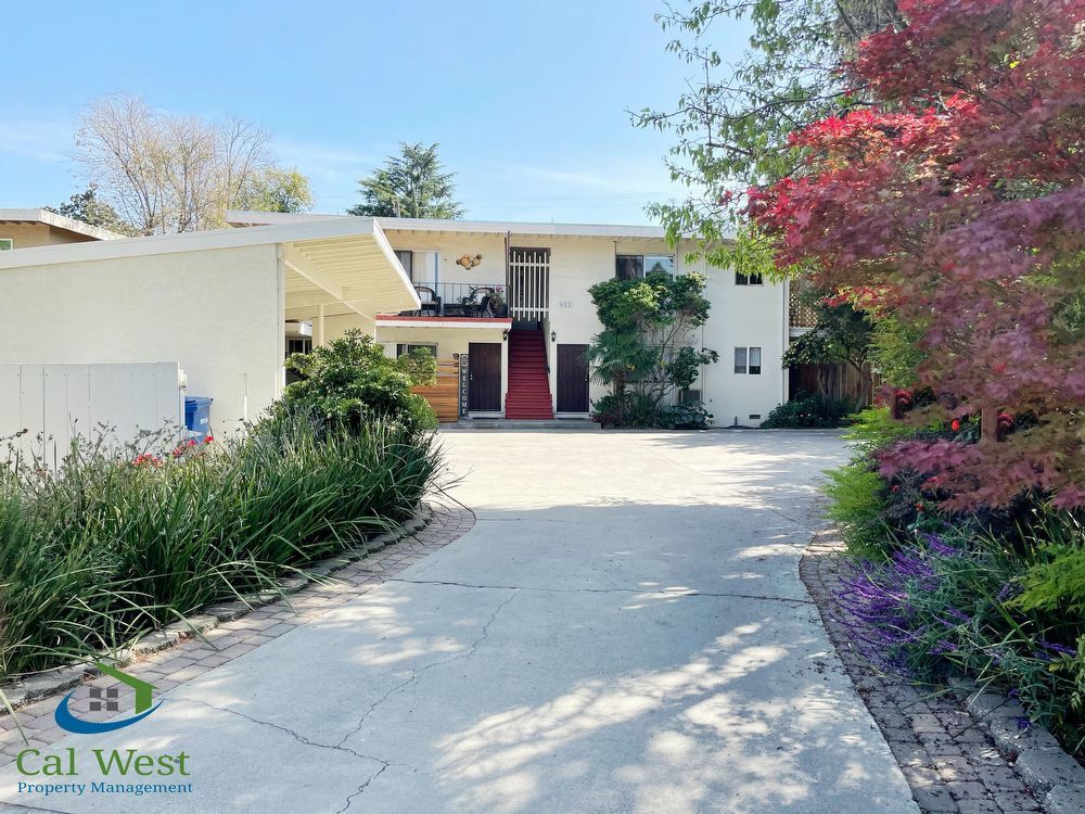 $1895 - Upstairs 2 Bed/1Bath Campbell Apartment/Recently Remodeled property image