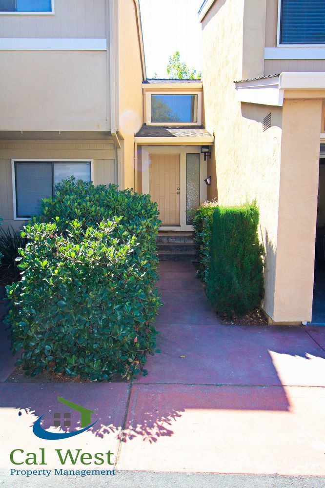 $3795.00 Almaden 3BD/2.5BA Townhome in the Copperwood Community property image