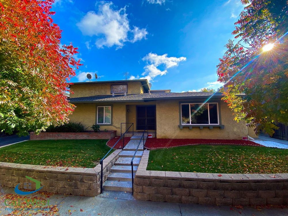 $2545-Remodeled 2 Bed/1.5 Bath Upstairs Apartment - 1125 Sqft. Great Campbell Location property image