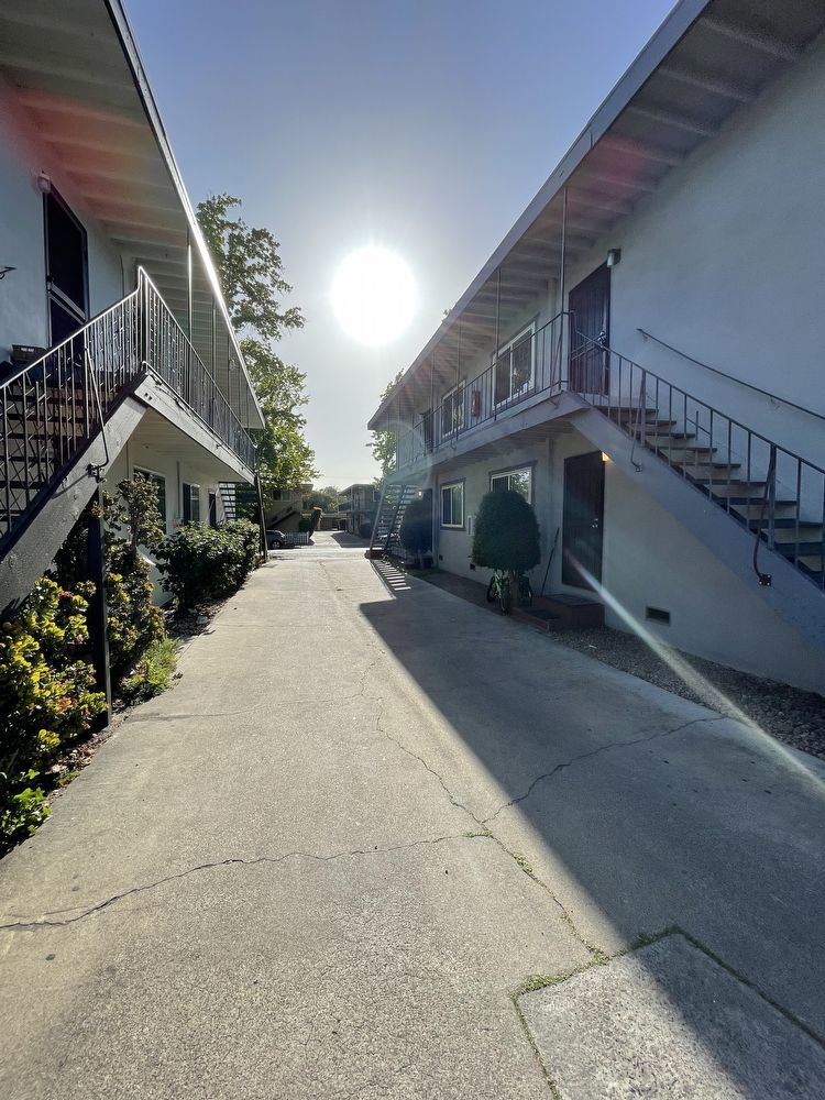 Quaint 1/1 Unit Conveniently Located between Saratoga Avenue and San Tomas Expressway property image