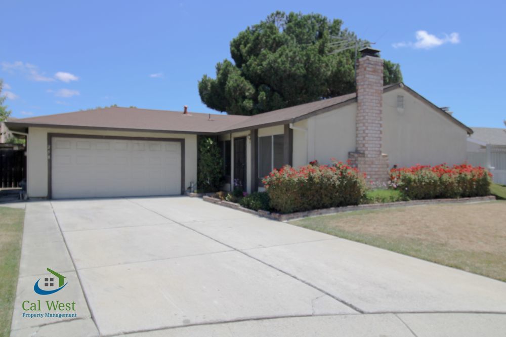 $3295 - Beautifully Fully Remodeled Home in East Foothills property image