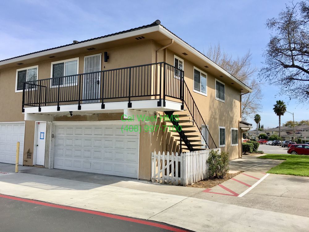 $2,495 - 2 Beds/1 Bath Upstairs Condo - Central A/C - Pet Friendly property image