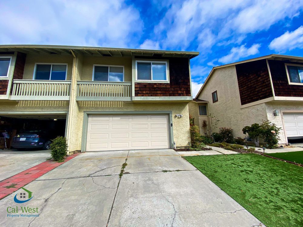 $4295-4 BED/2.5 BA Remodeled Duet Home in North San Jose property image