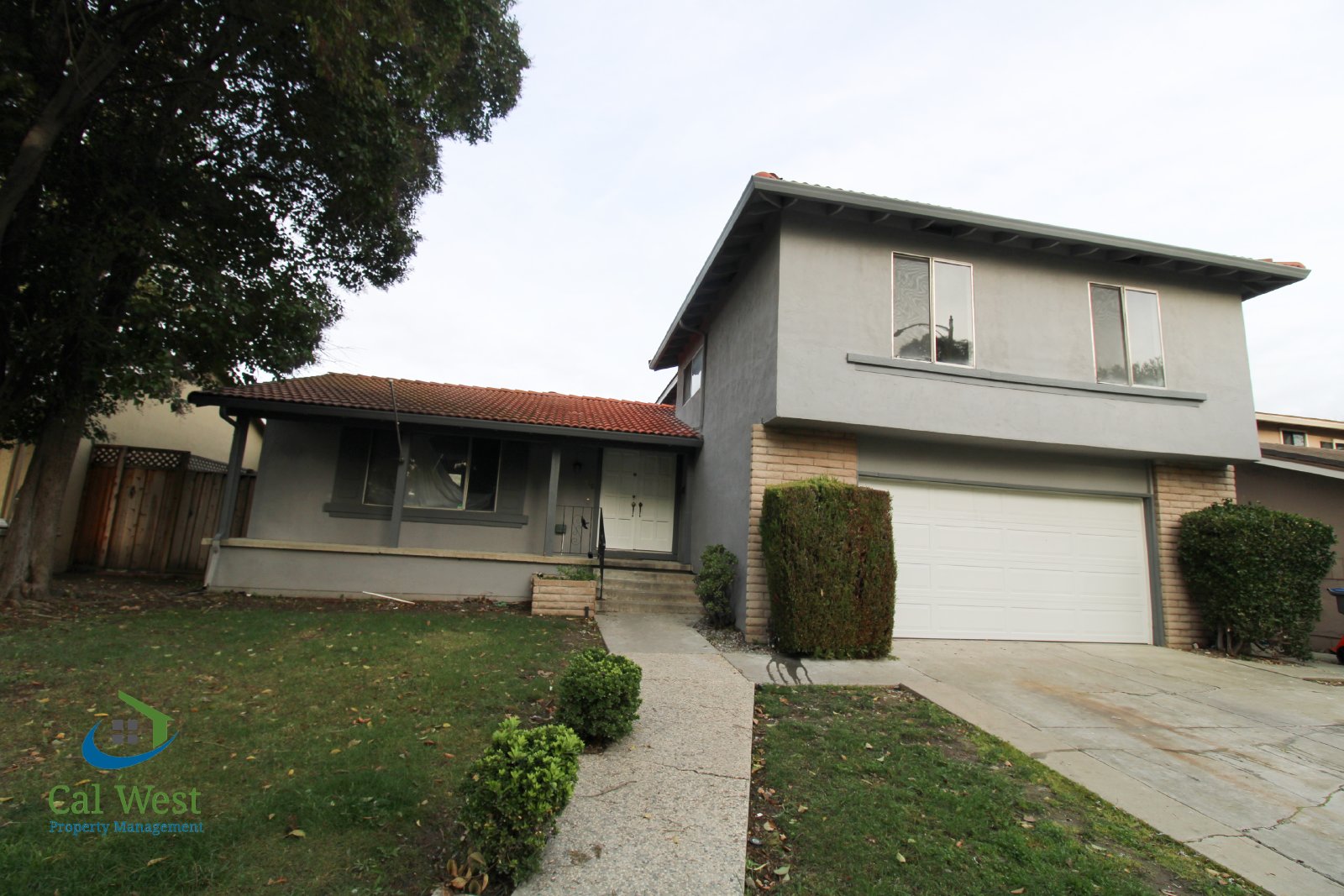$4595 - Large spacious updated 4 Bed/2.5 Bath Home With Pool in San Jose property image