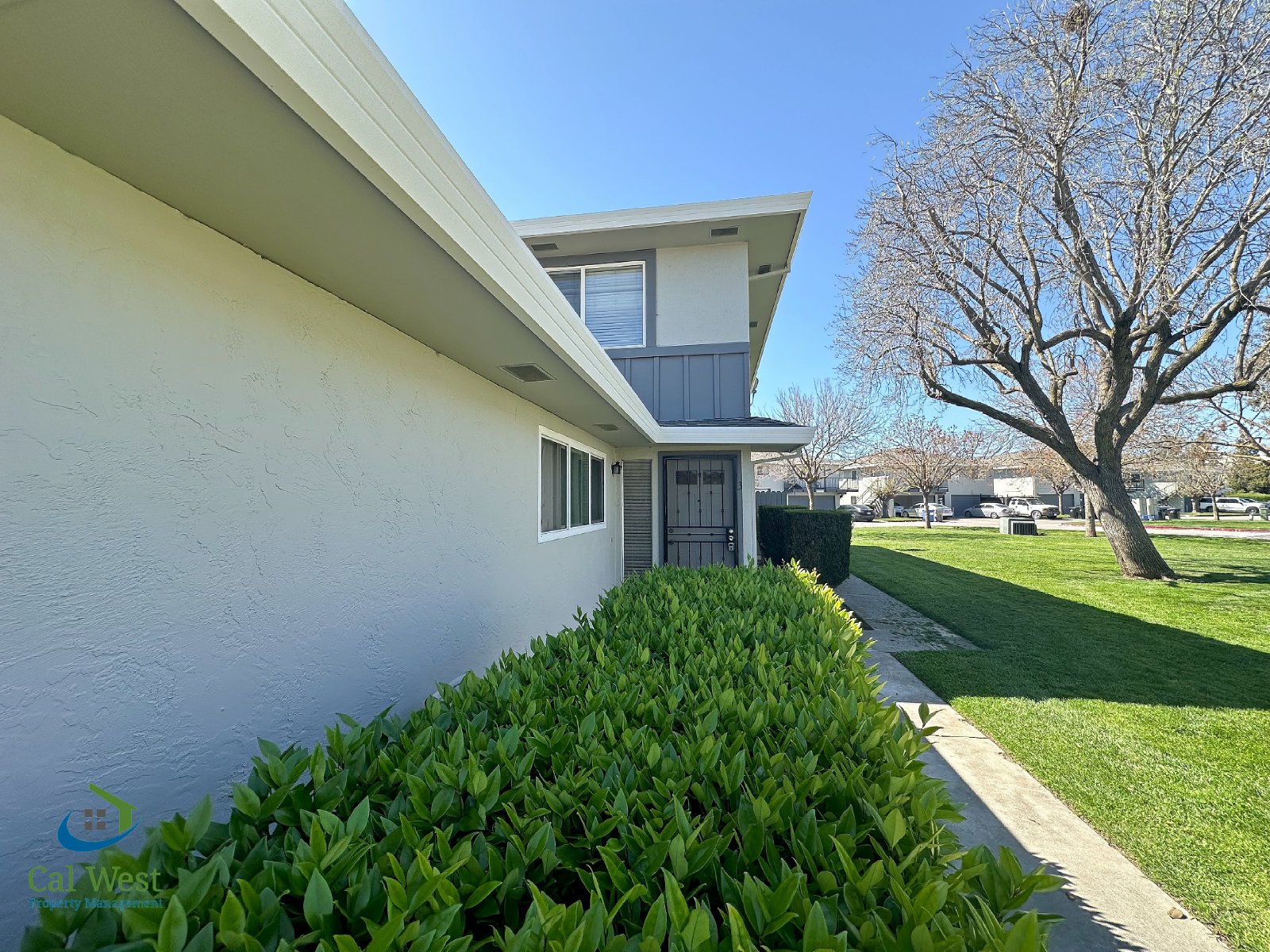 $2495 - 2 Bed/1 Bath Two Story Townhome Close to Westfield Mall in South San Jose property image