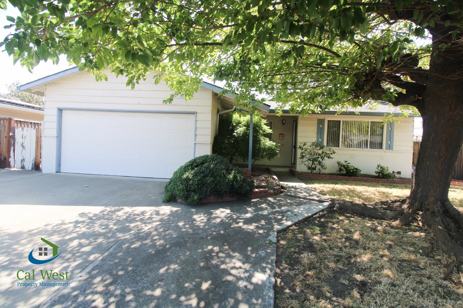 $3,895 3/2 Bath in the Moreland School District. Hardwood Floors throughout. property image