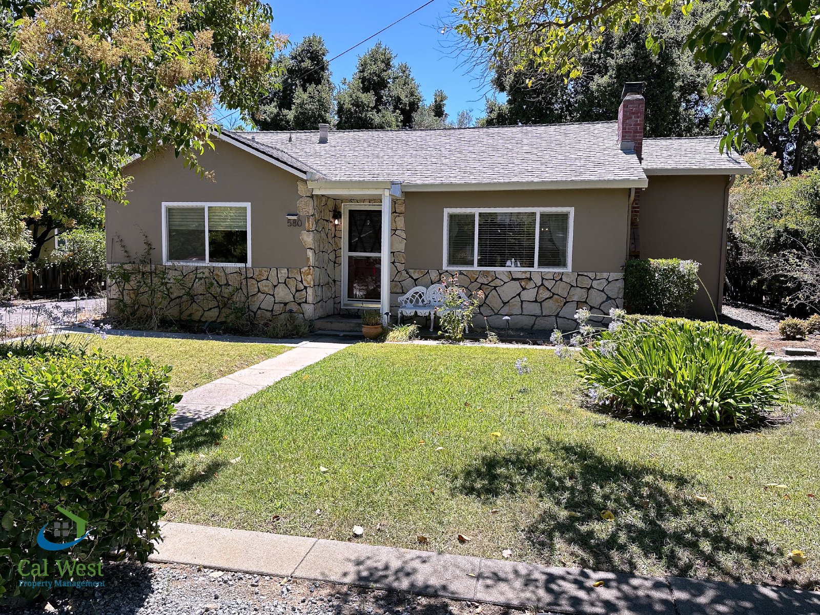 $4095 - 3 Bedroom 1.5 Country style home in Campbell W/ large back yard! PET FRIENDLY! property image