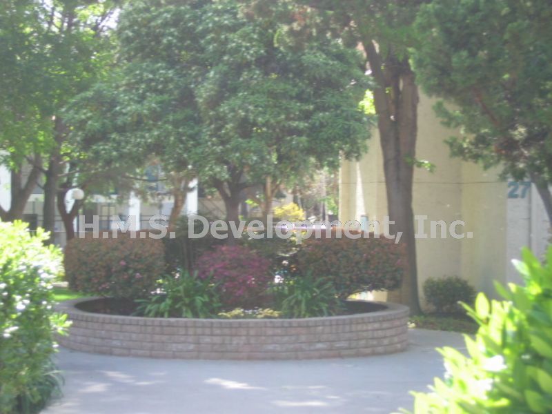 1BD/1BA Condo in the Mission Grove Community! Pool, Sauna, Jacuzzi...more! property image