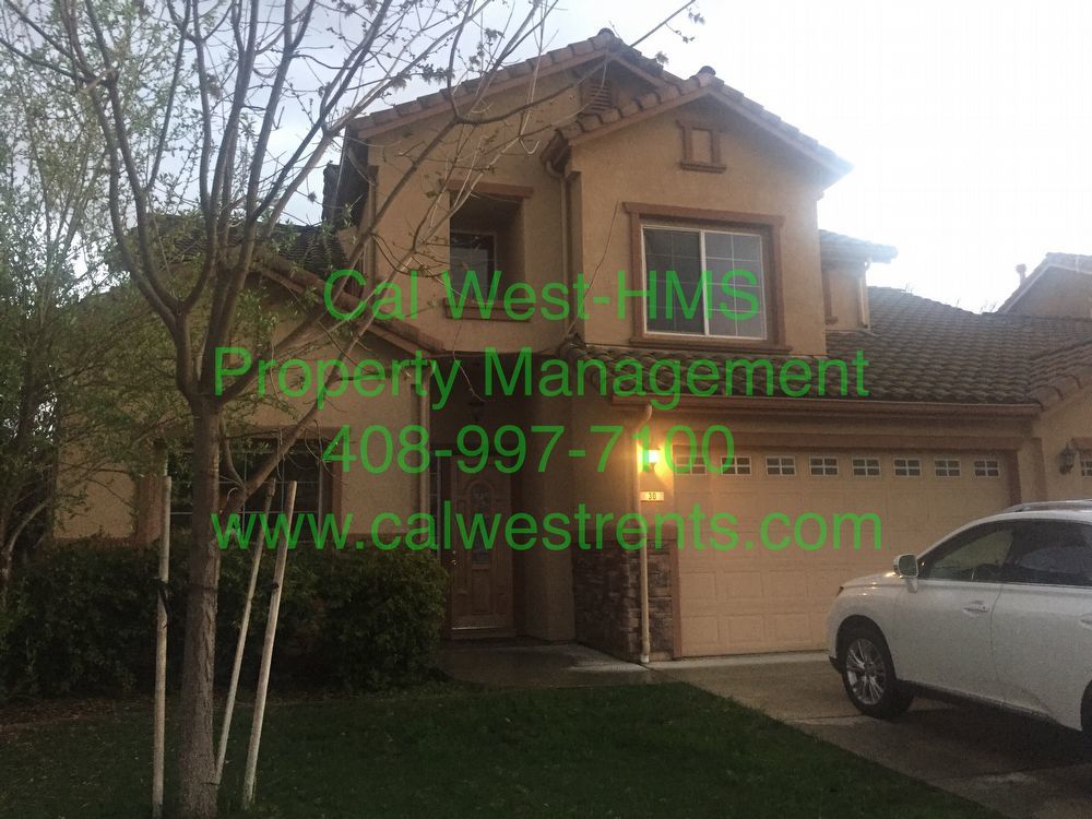 Beautiful Newer 2 Story Home in South Gilroy with detached 1 bedroom apartment property image