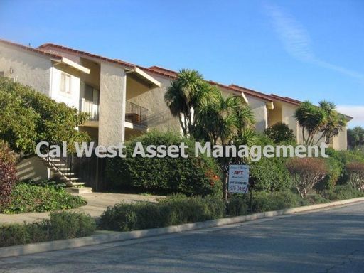 $1650 - Upstairs Corner Studio in Morgan Hill - Great Location! property image