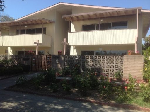 Extemely well maintained 2 bedroom 1.5 bath in 4-plex property image