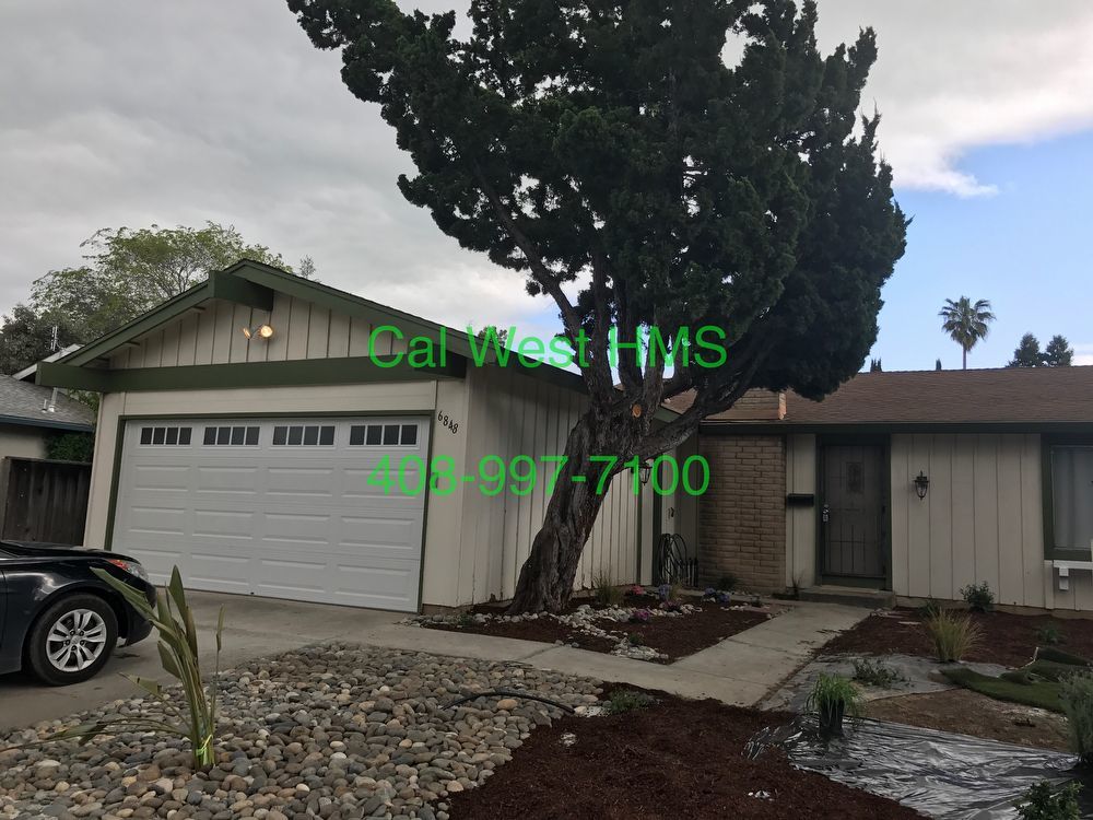 Remodeled 2 Bedroom 1 Bath Home with Large Backyard property image