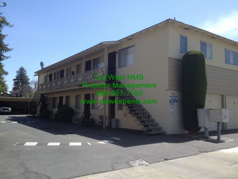 Great Location in San Jose 1BD/1BA Upstairs Apartment with Carport property image