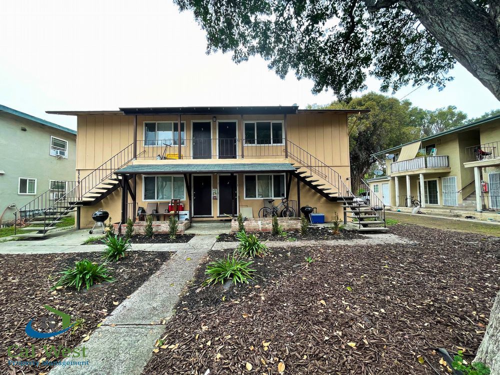 $1995 - 2 Bed/1 Bath Santa Clara Apartment property image