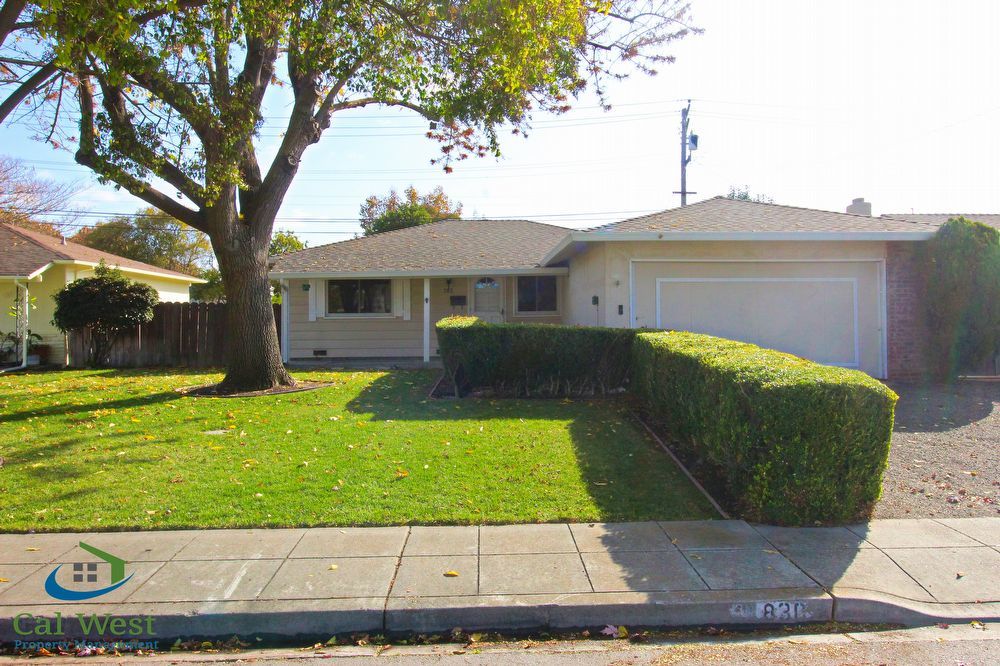 $3195 - Updated 3 Bed/1 Ba Santa Clara Single Family Home with upgraded sound package for quiet home property image