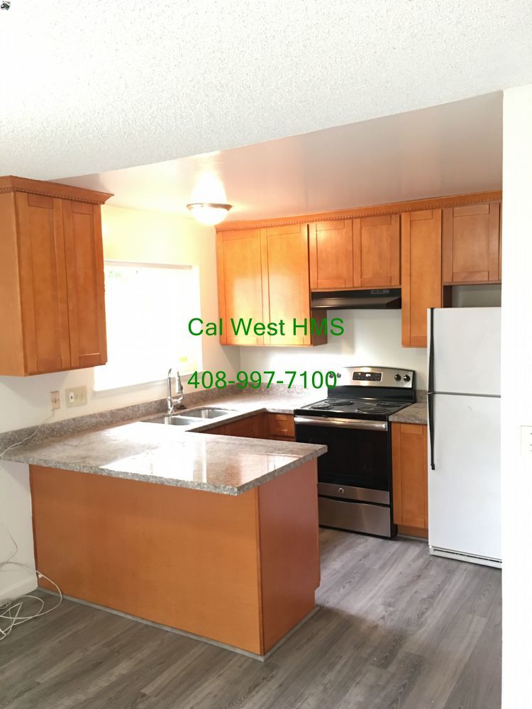 $1995 Remodeled 2 Bedroom 1.5 Bathroom Apartment near Westgate property image