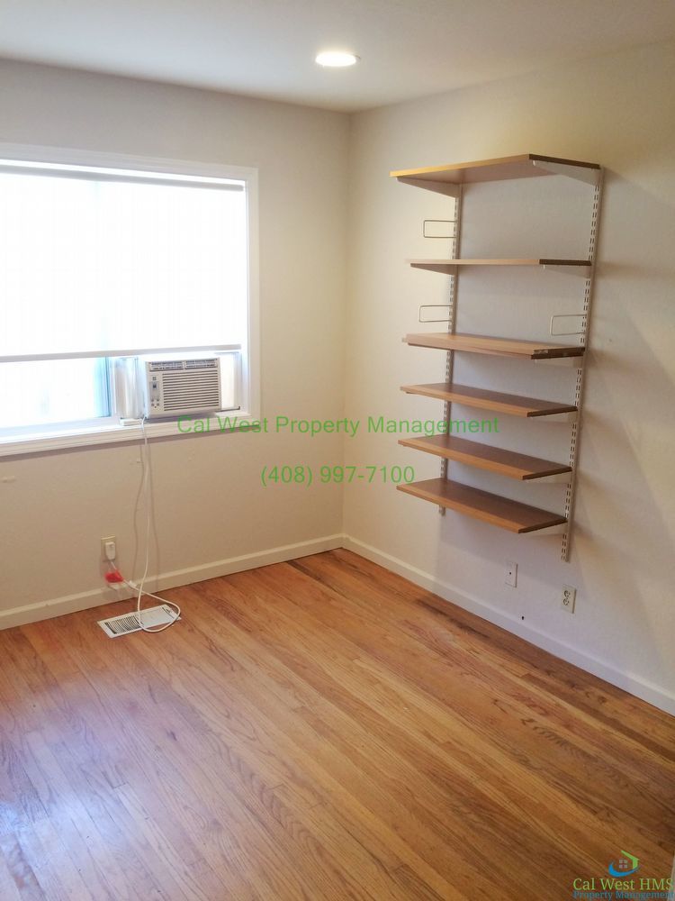 ad title here property image