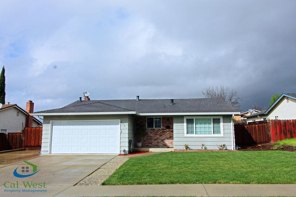 $3595 - Remodeled 4 Bed/2 Bath Single Family Home Evergreen Community/Pets possible! property image