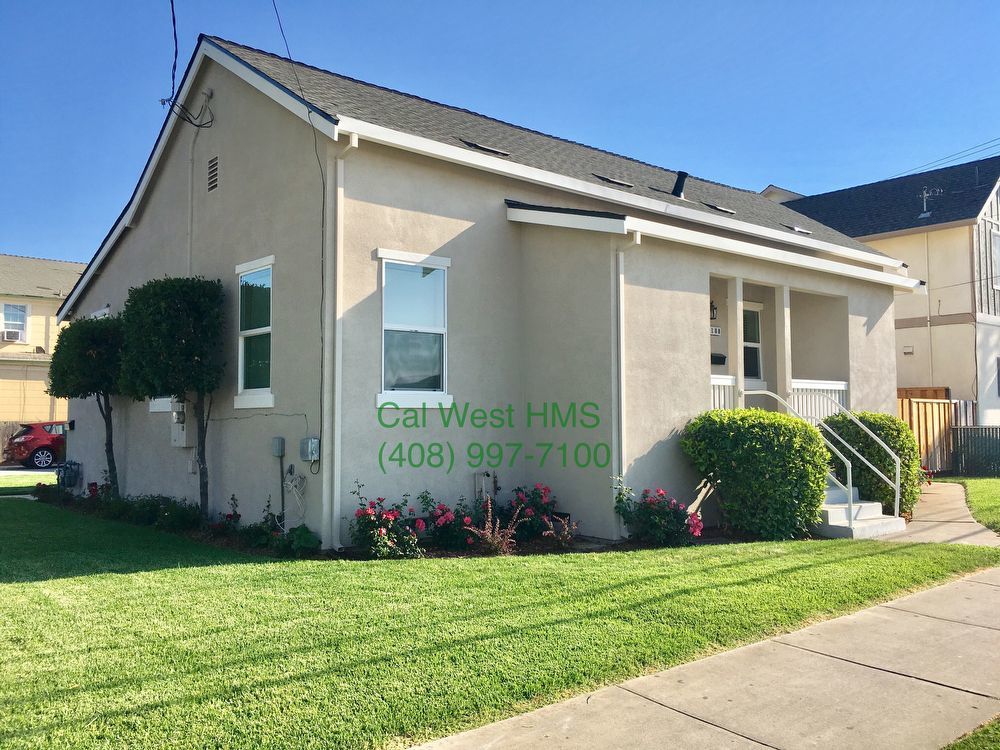 $2,000-Beautiful REMODELED Duplex in Downtown Gilroy – Won’t Last!! property image