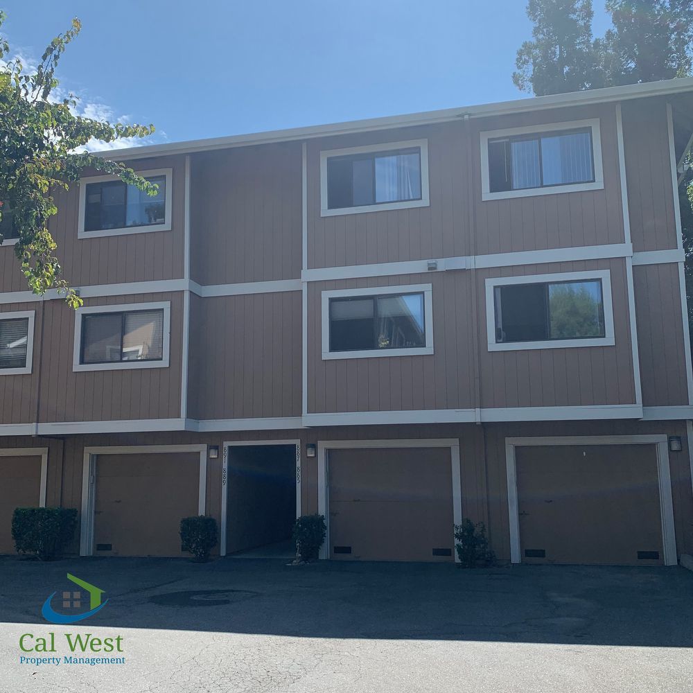 $2,650.00 - 2 Bedroom, 2 Bath Bi Level Town Home Located Near 280/Meridian Ave property image