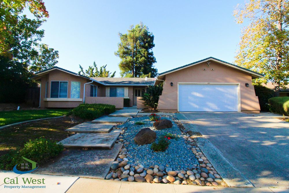 $3,600-Single Story Almaden Valley Home with large back yard and modern amenities property image