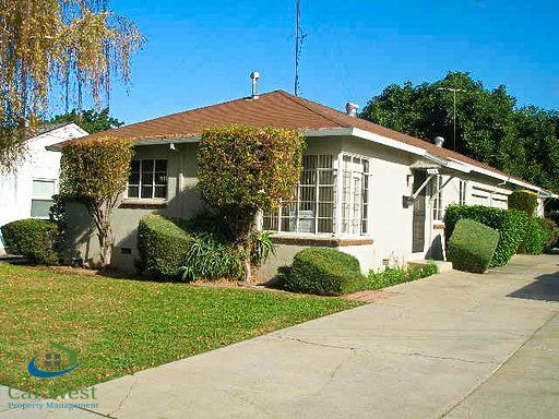 $2,195 - 2 bedroom/1 Bathroom Spacious Front Unit in 4-plex! property image