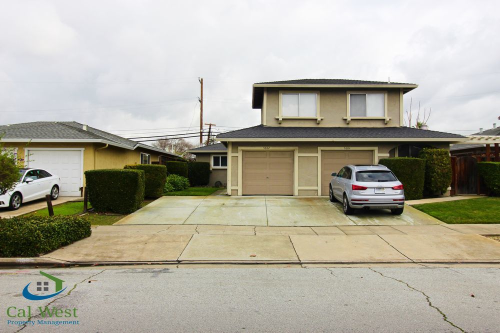 $2,895-Recently Remodeled 3/2 Duplex in Blossom Hill Area! property image