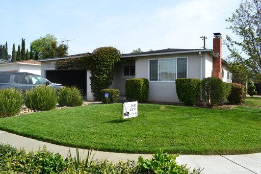 Updated 3 bedroom Home with 2 Two Car Garages property image