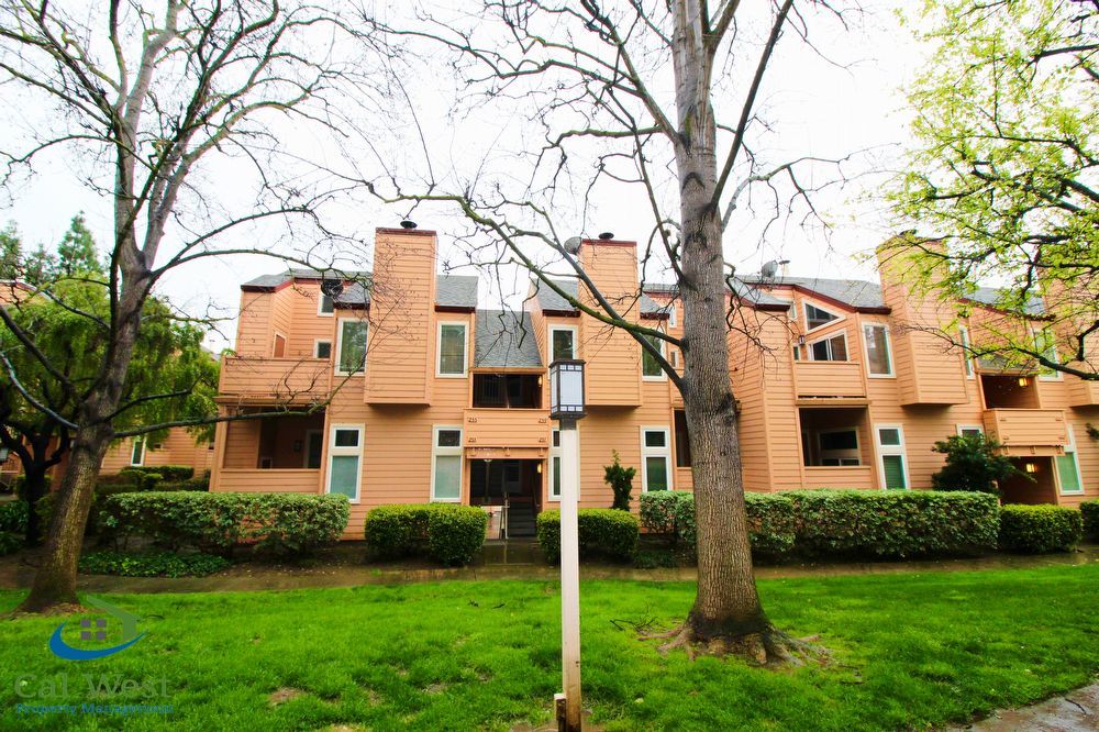 $2695 Beautiful 3 Bedroom, 2 Bath Upstairs Condo Available in San Jose! property image