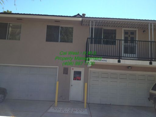 Nice 2 Bedroom, 1 Bath Upstairs Unit Near Oakridge Mall! property image