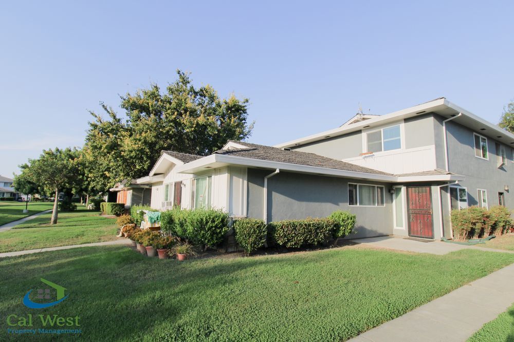 $2195 - 5492 Tradewinds Walkway # 2 in San Jose. 2br/1ba condo with 903 sq ft of living space property image