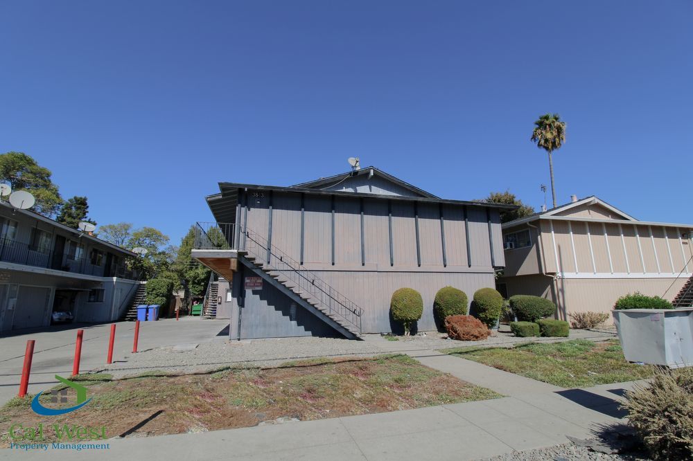 $1995 - 3843 Williams Road, Unit 2, San Jose. Remodeled 2 bedroom, 1 bath apartment property image