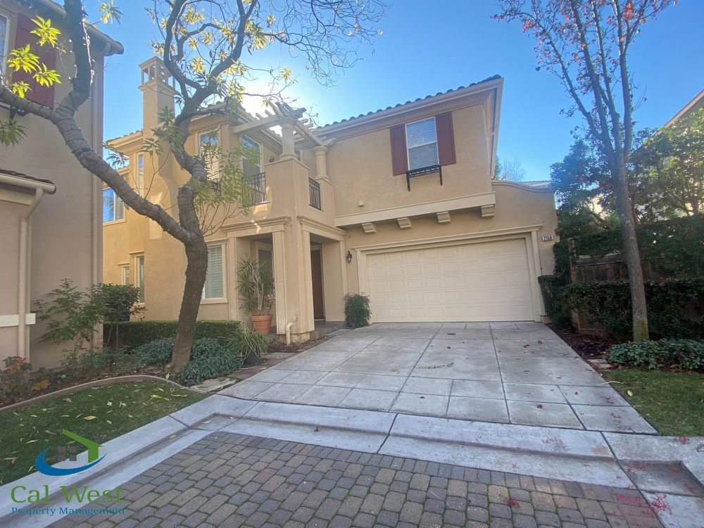 2156 Gullane Way - 5 Bd/3Ba-Courtyard Home in Eagle Ridge  - $3795 - Pet friendly property image